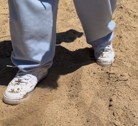 Summer Shoe Cleaning with Shoelada
