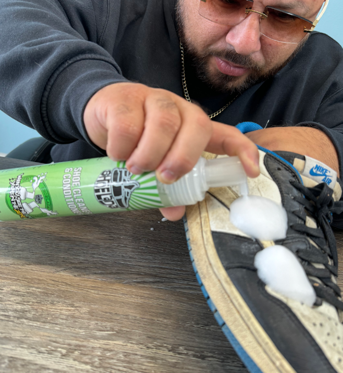 Using The Shoelada Shoe Cleaner and Conditioner on Nike Shoes